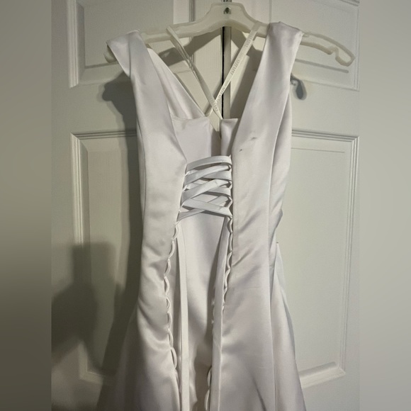 Plus size wedding dress - Picture 4 of 8